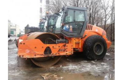 Аренда грунтового катка 23 тонны. Грунтовой каток в аренду