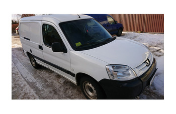 Грузовой фургон Peugeot Partner длинная база в аренду (прокат) в Минске