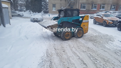 Уборка снега механизированно. Погрузчик. Мини-погрузчик